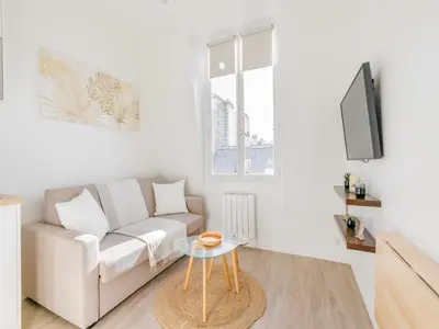 Télévision ou salle de divertissement dans l'établissement Cosy studio - Bastille - Mobility lease
