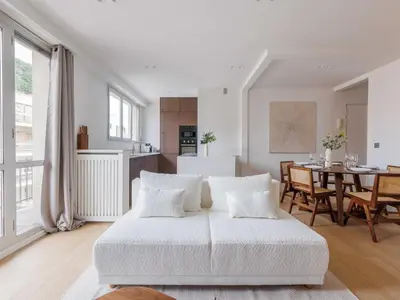 Coin salon dans l'établissement Superb apartment - Neuilly sur Seine - Mobility lease