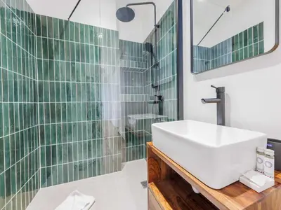 Salle de bains dans l'établissement Spacious apartment 3BDR 6P - Neuilly sur Seine