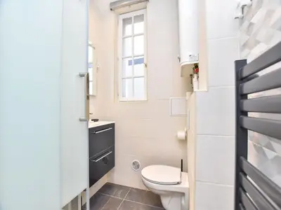 Salle de bains dans l'établissement Modern flat - 1BR 4P - Puteaux La Défense