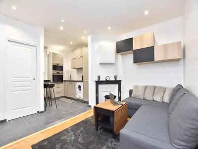 Cuisine ou kitchenette dans l'établissement Modern flat - 1BR 4P - Puteaux La Défense