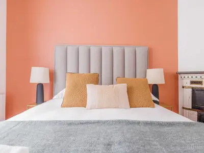 Un ou plusieurs lits dans un hébergement de l'établissement Charming appt 2 BDR 4P Sacré-Coeur