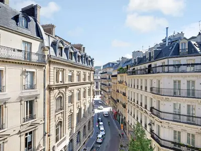 Vue générale sur Paris ou vue de la ville depuis l'appartement