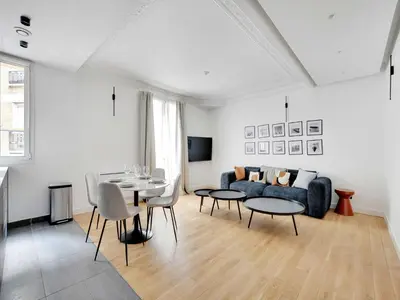 Coin salon dans l'établissement Charming apt - 2BR 5P - Sacré-Cœur Montmartre