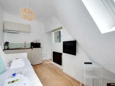 Télévision ou salle de divertissement dans l'établissement Studio COSY - 2P - Saint-Augustin