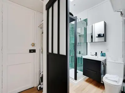 Salle de bains dans l'établissement Studio COSY - 2P - Saint-Augustin
