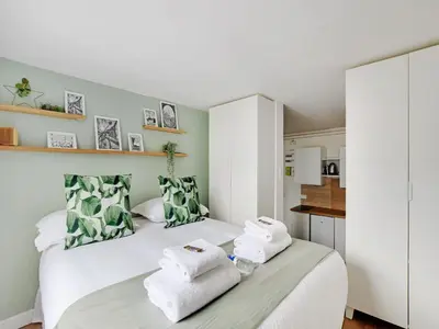 Cuisine ou kitchenette dans l'établissement Perfect appt cosy 2P 1 BDR - TERNES NIEL