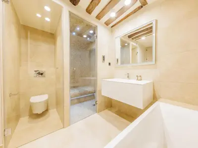 Salle de bains dans l'établissement Unique appartement - Marais - Mobility Lease