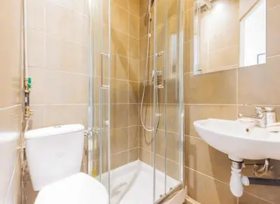 Salle de bains dans l'établissement Cosy studio LEVALLOIS - Mobility lease