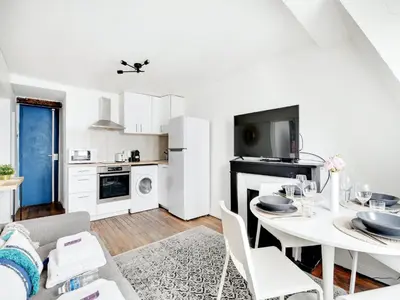 Cuisine ou kitchenette dans l'établissement Cosy apartment - 2BD 4P - Canal St-Martin