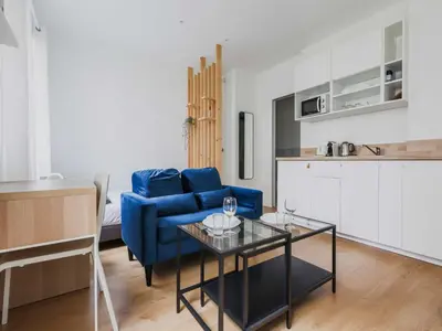 Cuisine ou kitchenette dans l'établissement Charming studio - 2P- Neuilly-sur-Seine