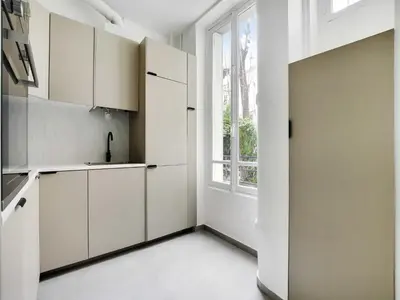 Cuisine ou kitchenette dans l'établissement Very elegant apartment 3BDR 6P - Mairie de Neuilly