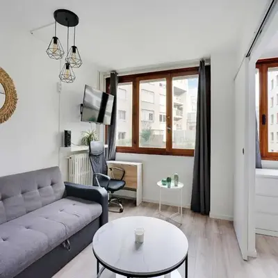 Charming 1BDR 2P 15th Exhibition Centre