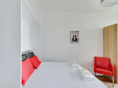 Un ou plusieurs lits dans un hébergement de l'établissement charming studio 2p - canal st martin meaux