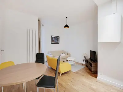 Coin salon dans l'établissement Charming flat - 1BD 3P - Felix Faure