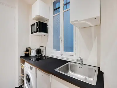 Cuisine ou kitchenette dans l'établissement Charming flat - 1BD 3P - Felix Faure