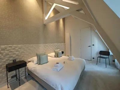 Un ou plusieurs lits dans un hébergement de l'établissement Beautiful apt in the heart of PARIS - Mobility lease