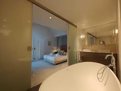 Un ou plusieurs lits dans un hébergement de l'établissement Beautiful apt in the heart of PARIS - Mobility lease