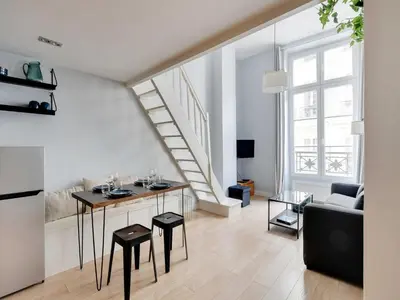 Cuisine ou kitchenette dans l'établissement Elegant apt - 2P - near Le Marais