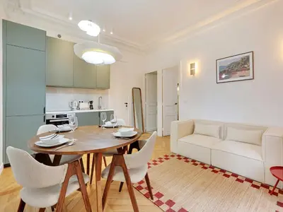 Cuisine ou kitchenette dans l'établissement Superb apartment 1BDR 2P - Mairie de Neuilly