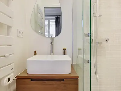Salle de bains dans l'établissement Superb apartment 1BDR 2P - Mairie de Neuilly