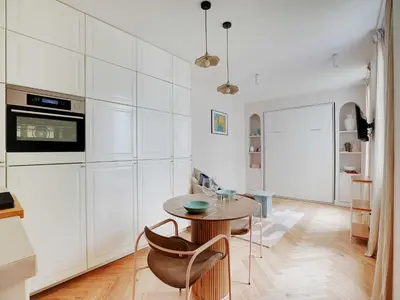 Cuisine ou kitchenette dans l'établissement Magnificent studio -2P- Near the Eiffel Tower