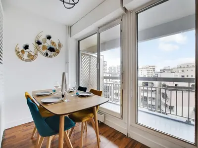 Balcon ou terrasse dans l'établissement Cosy apartment with balcony -1BDR 2P- La Villette