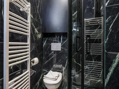 Salle de bains dans l'établissement Charming Apartment - 1BR- 2P- Ternes