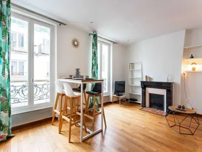 Cuisine ou kitchenette dans l'établissement Superb Apt- 4P - Montmartre Sacré cœur