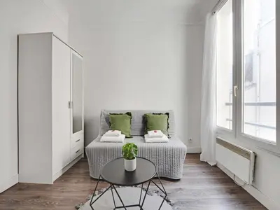 Un ou plusieurs lits dans un hébergement de l'établissement Studio - 2P- Place de Clichy