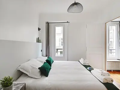 Un ou plusieurs lits dans un hébergement de l'établissement Charming flat - 1 BDR 2P Ternes - 17e