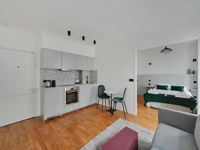 Cuisine ou kitchenette dans l'établissement Charming flat - 1 BDR 2P Ternes - 17e