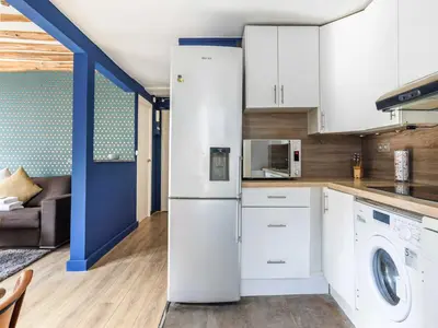 Cuisine ou kitchenette dans l'établissement Charming apartment - 1BDR 2P - Denfert-Rochereau