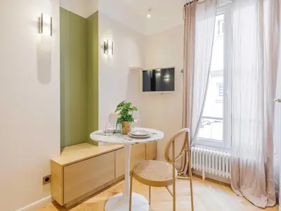 Télévision ou salle de divertissement dans l'établissement Modern studio -2P- near Montmartre