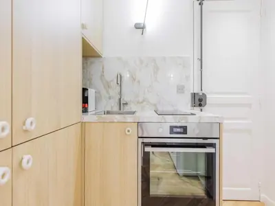 Cuisine ou kitchenette dans l'établissement Modern studio -2P- near Montmartre