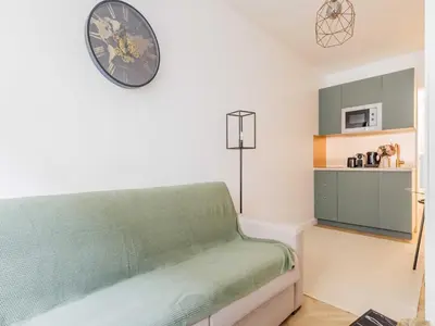 Cuisine ou kitchenette dans l'établissement Cosy studio - ARC DE TRIOMPHE - Mobility lease