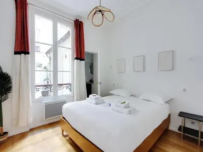 Un ou plusieurs lits dans un hébergement de l'établissement Nice apartment 1 BDR 2 P - Parc Monceau