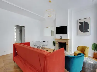 Télévision ou salle de divertissement dans l'établissement Nice apartment 1 BDR 2 P - Parc Monceau