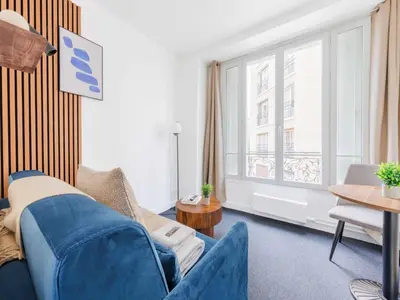 Coin salon dans l'établissement Charming studio for 2 people - Mobility lease