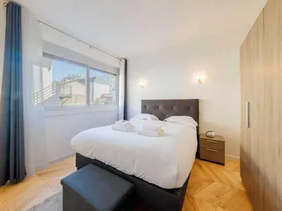 Un ou plusieurs lits dans un hébergement de l'établissement Spacious apartment near Paris - Mobility lease
