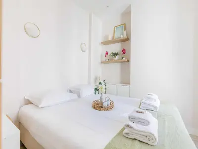 Un ou plusieurs lits dans un hébergement de l'établissement Cosy Appt - 1 BDR 2P - Necker - le Bon Marché