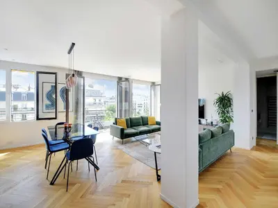 Coin salon dans l'établissement Exceptional apartment - 1 BDR 2P - Eiffel Tower view