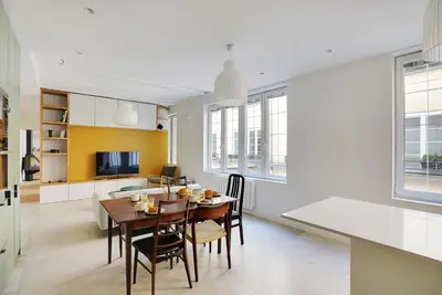 Cuisine ou kitchenette dans l'établissement Magnificent 2 bed flat - BASTILLE-ST ANTOINE - Mobility lease