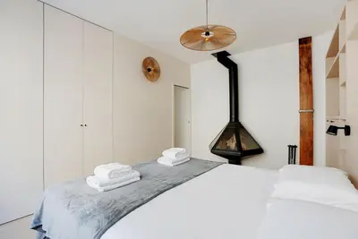 Un ou plusieurs lits dans un hébergement de l'établissement Magnificent 2 bed flat - BASTILLE-ST ANTOINE - Mobility lease