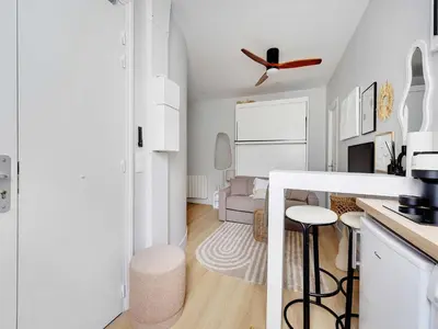 Cuisine ou kitchenette dans l'établissement Pleasant studio - 2P - Near Tuileries Louvre