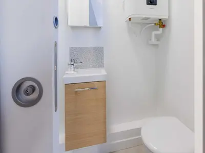 Salle de bains dans l'établissement Studio COSY - 17th ard - Mobility lease