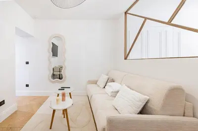 Coin salon dans l'établissement Suite luxueuse Elysee Faubourg St Honore Paris 8