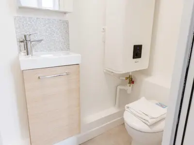Salle de bains dans l'établissement Studio cosy - Pereire Arc de Triomphe