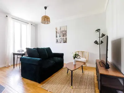Coin salon dans l'établissement Superb apartment - 1BDR 4P- Boulogne-Billancourt