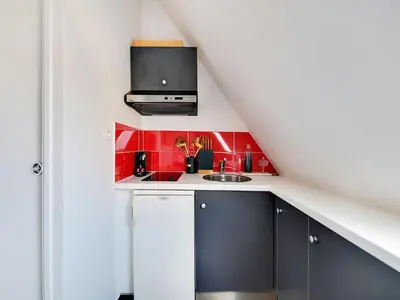Cuisine ou kitchenette dans l'établissement Modern studio - Arc de Triomphe - MOBILITY LEASE